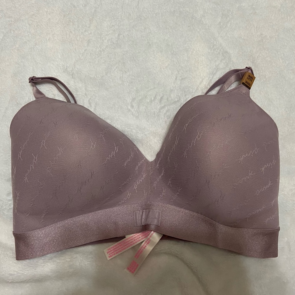 Pink by Victoria’s Secret Wear everywhere lightly lined bra